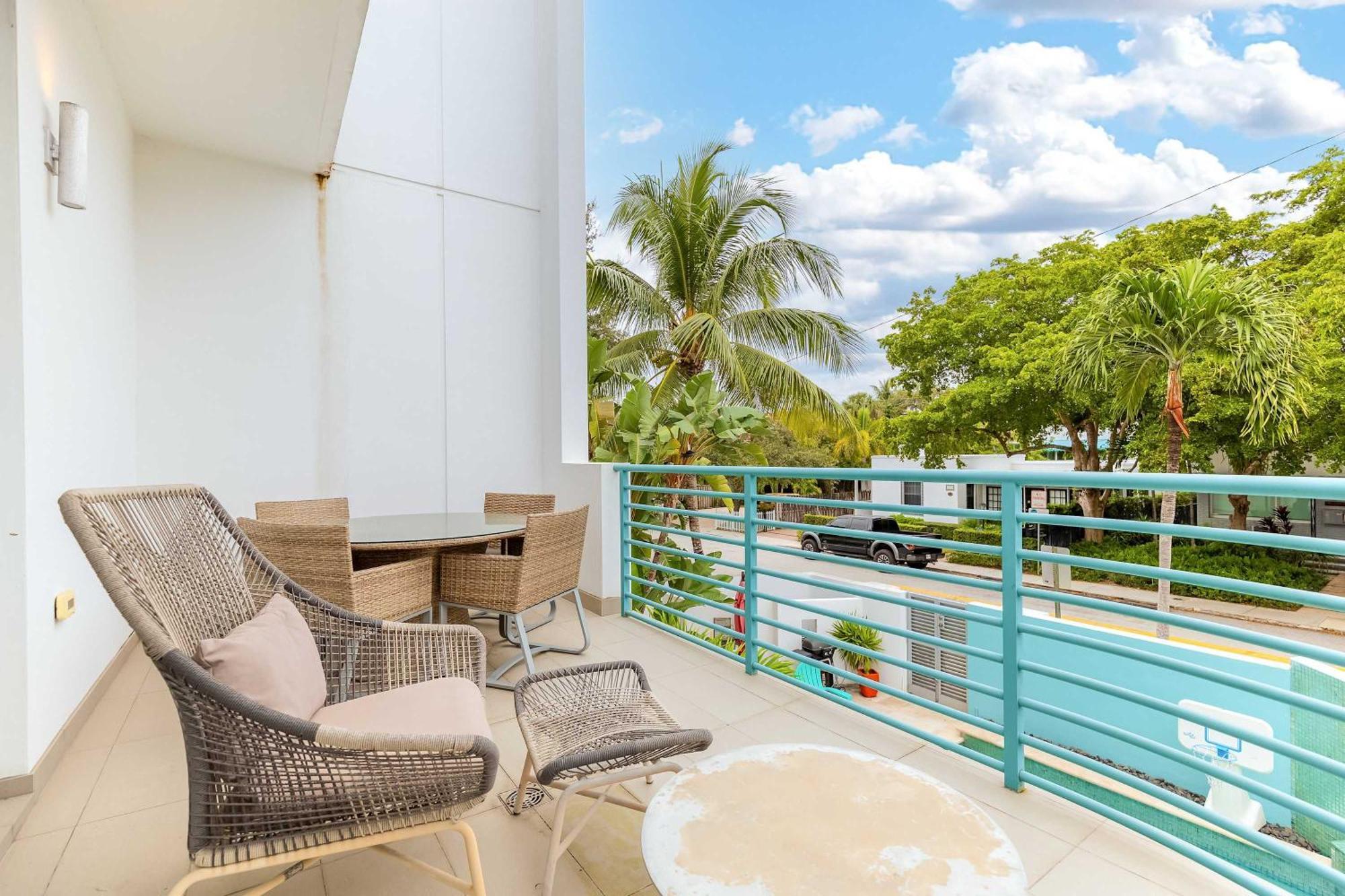 4-Bed + Den With Pool In Las Olas Ft Lauderdale Форт Лодърдейл Екстериор снимка